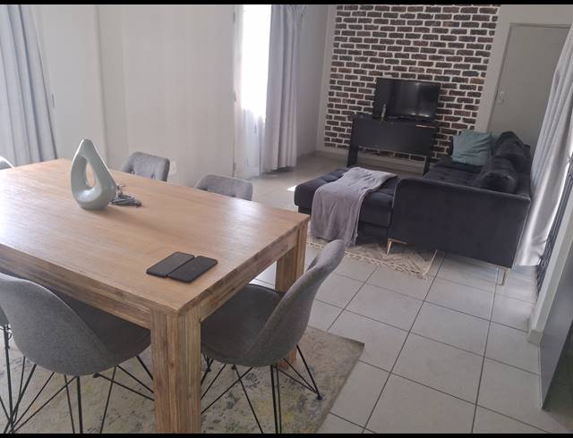 3 BEDROOM FREEHOLD FOR SALE IN ALBERTSDAL